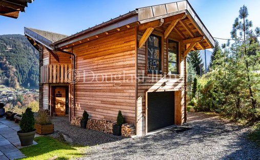 Chalet in Morzine, Auvergne-Rhône-Alpes, France 1