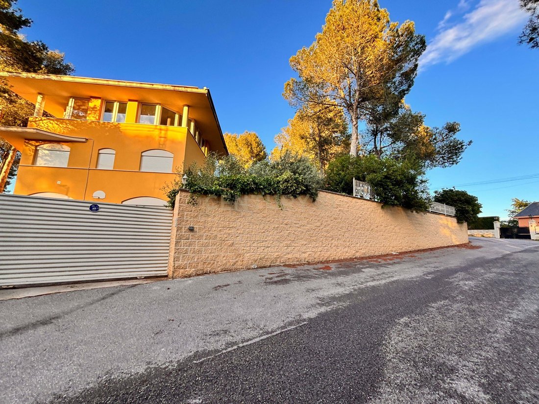 Villa in Banyeres de Mariola, Valencian Community, Spain 3 - 18009706