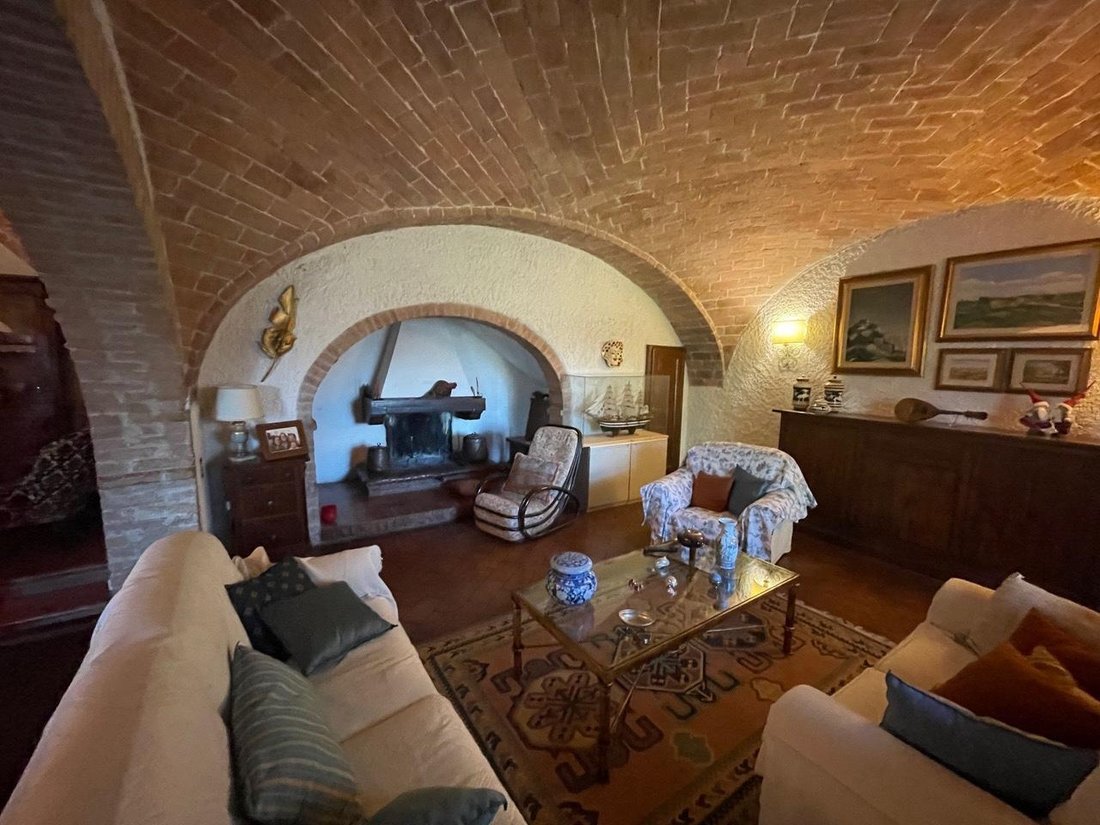 Country House in Siena, Tuscany, Italy 4 - 18010281