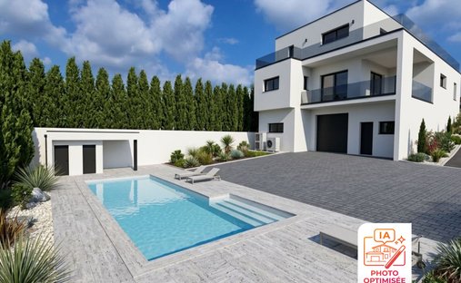 House in Saint-Donat-sur-l'Herbasse, Auvergne-Rhône-Alpes, France 1