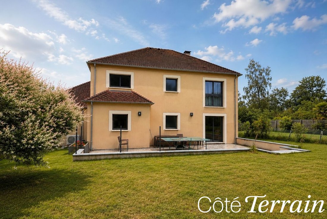 House in Rambouillet, Ile-de-France, France 1 - 18008701