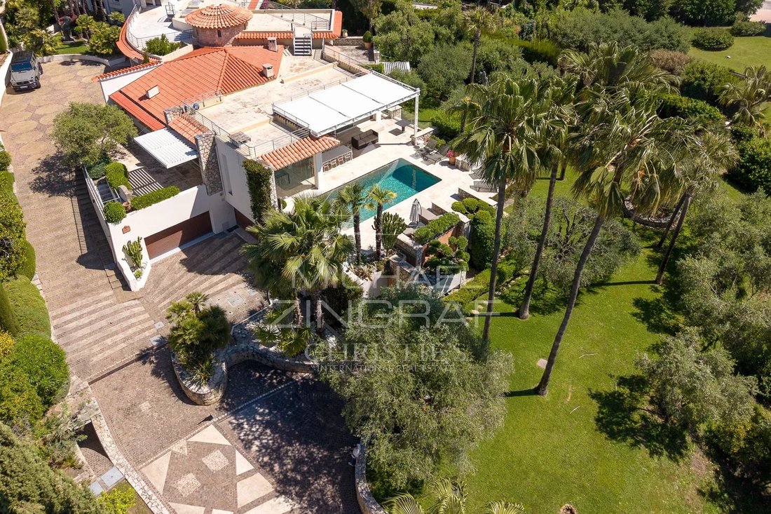 House in Cannes, Provence-Alpes-Côte d'Azur, France 1 - 17301257