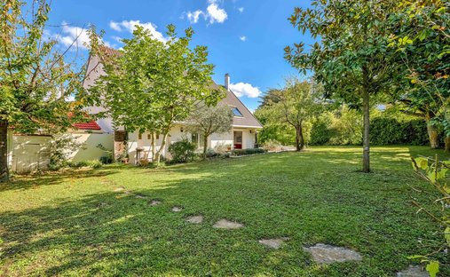 House in Jardin Parisien, Clamart, France 1