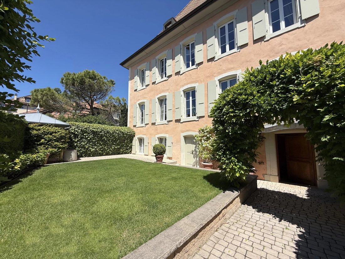 Estate in Saint-Livres, Vaud, Switzerland 1 - 18006480