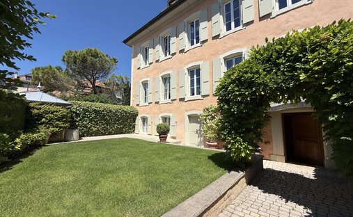 Estate in Saint-Livres, Vaud, Switzerland 1
