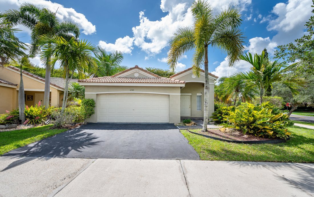 House in Weston, Florida, United States 1 - 18009546