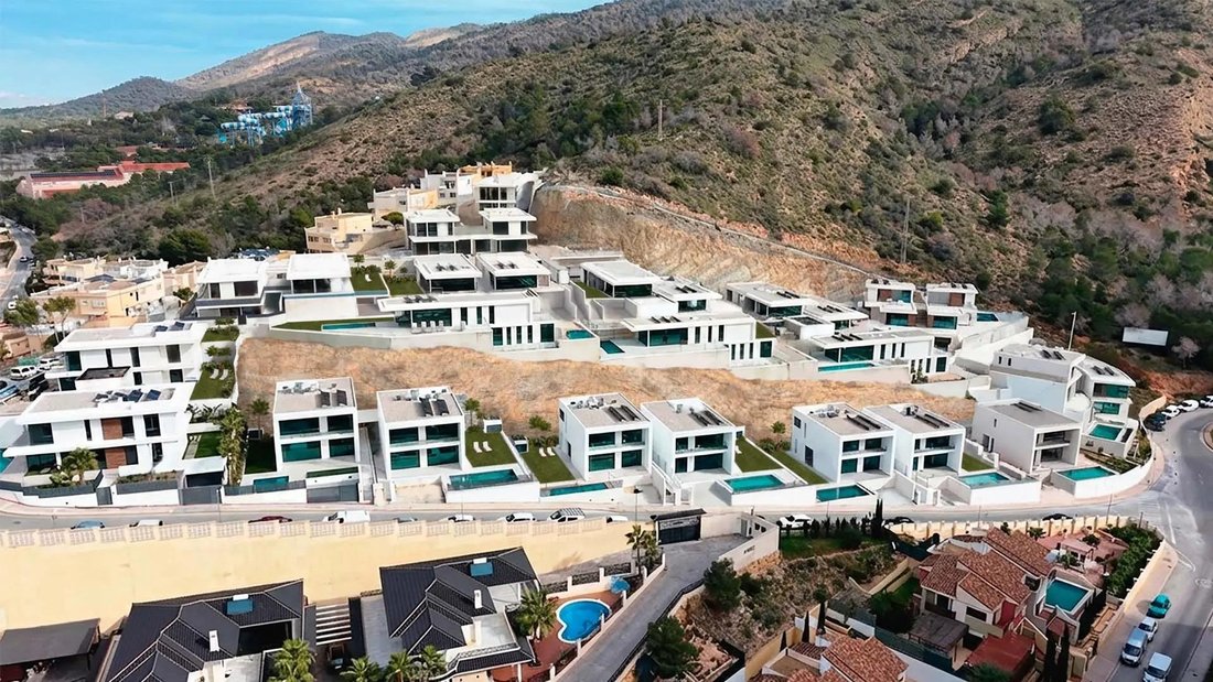 Villa in Benidorm, Valencian Community, Spain 2 - 18010751