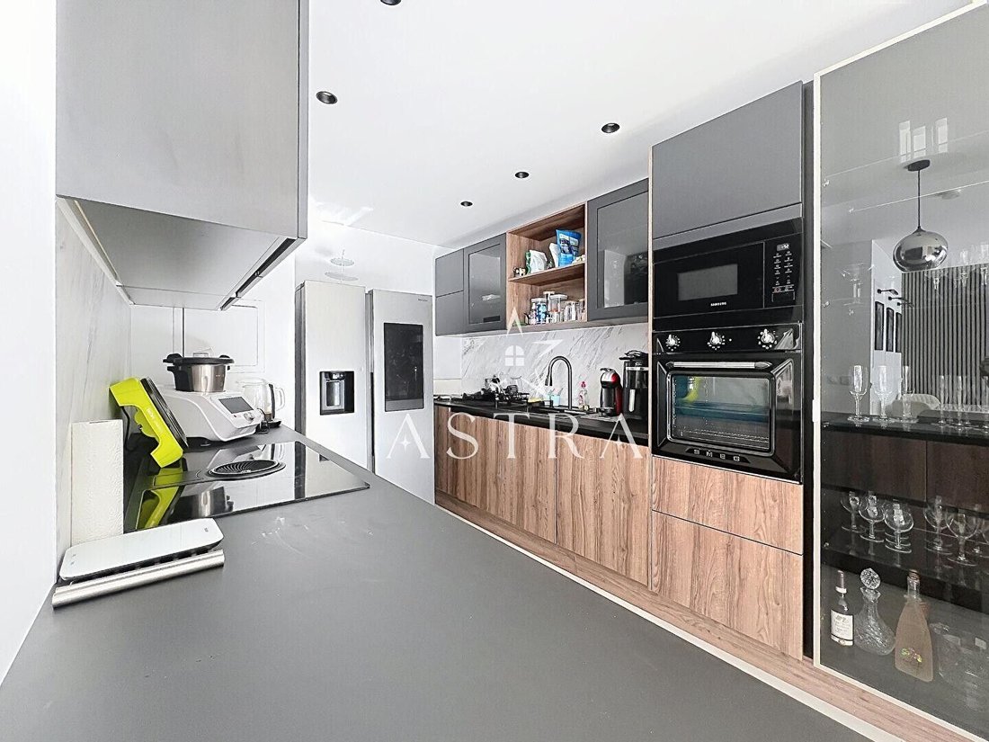 Apartment in Anatole France, Le Plessis-Robinson, France 4 - 18009204