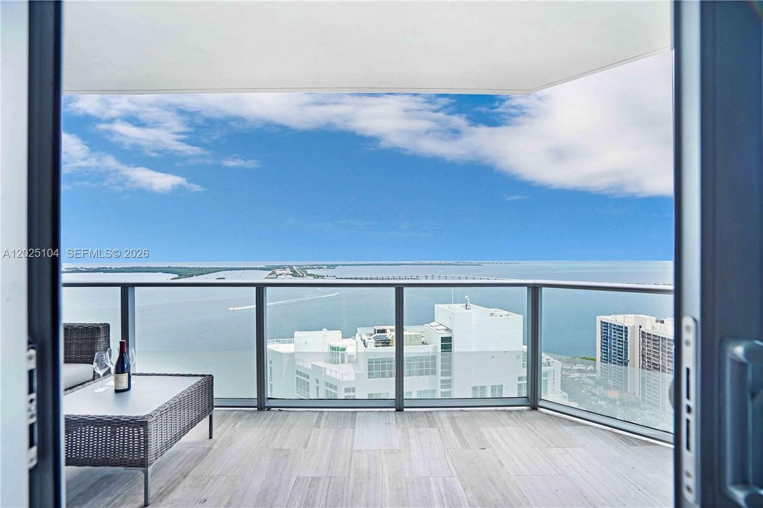 Condo in Miami, Florida, United States 1 - 18007999