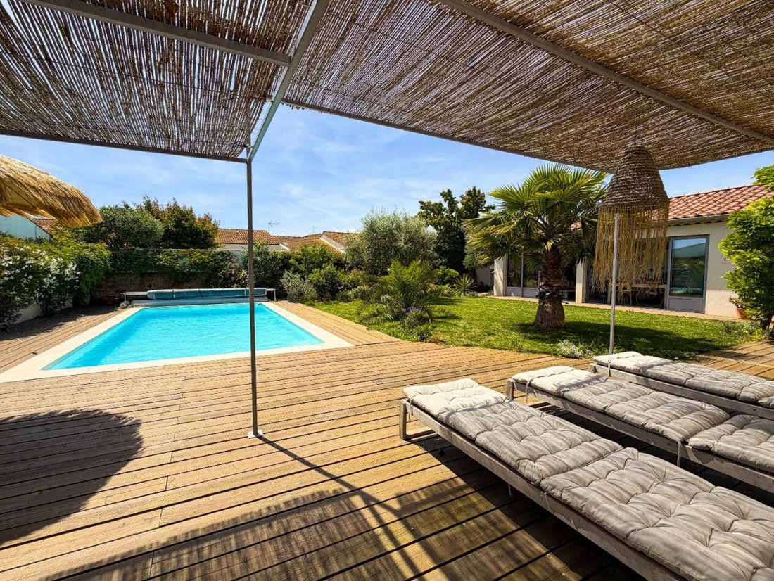 House in Balaruc-les-Bains, Occitania, France 3 - 17142546