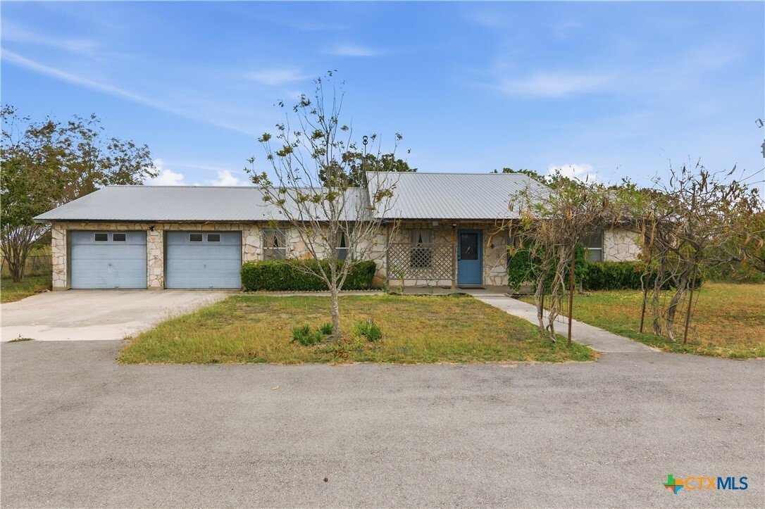 House in Martindale, Texas, United States 3 - 18006576