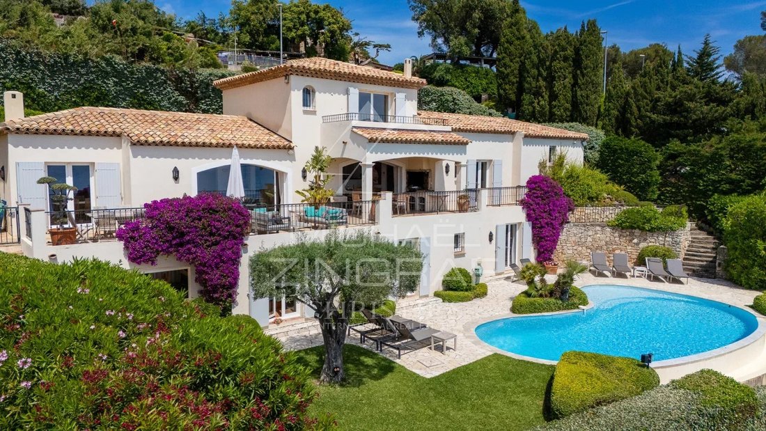 Villa in French Riviera, Provence-Alpes-Côte d'Azur, France 3 - 18006462