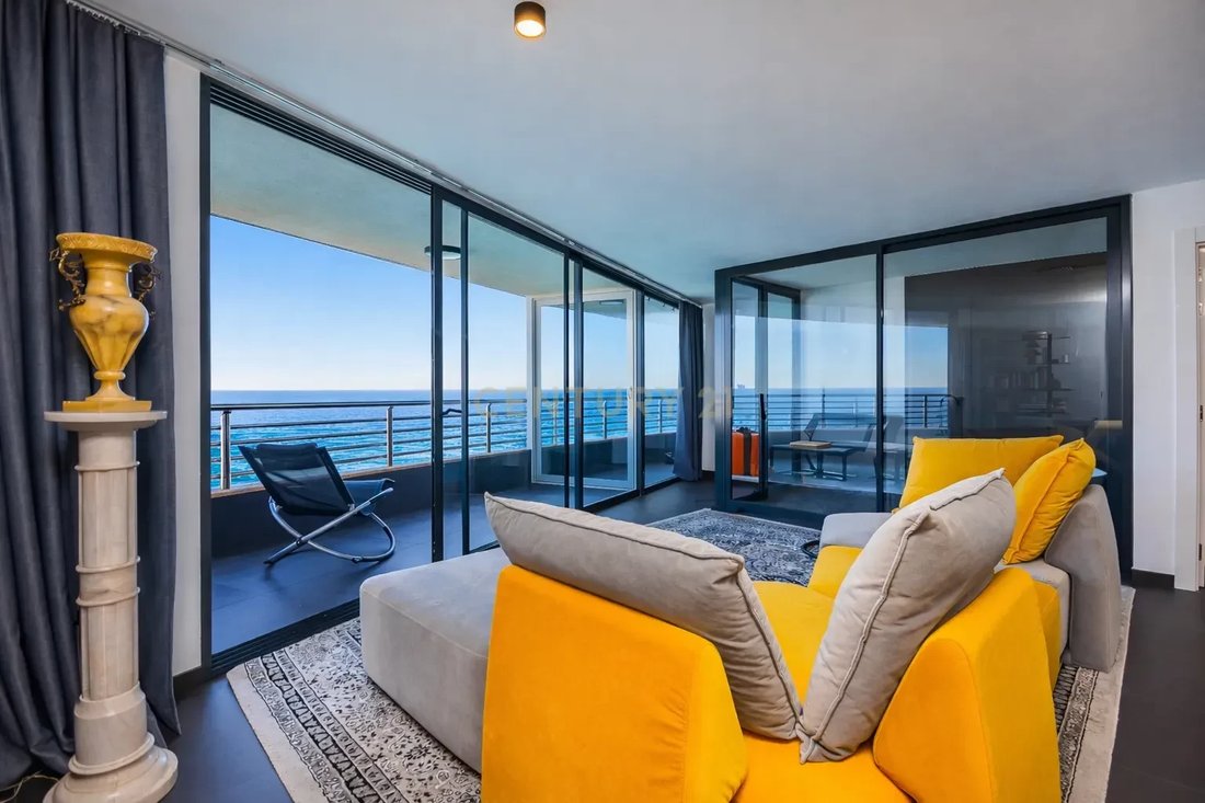 Apartment in Alicante, Valencian Community, Spain 5 - 17684737