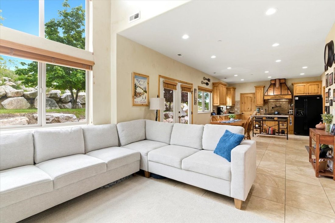 Townhouse in Eden, Utah, United States 3 - 18012591