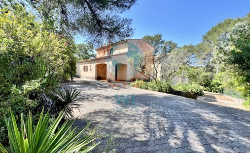 Maison à Trans-en-Provence, Provence-Alpes-Côte d'Azur, France 1