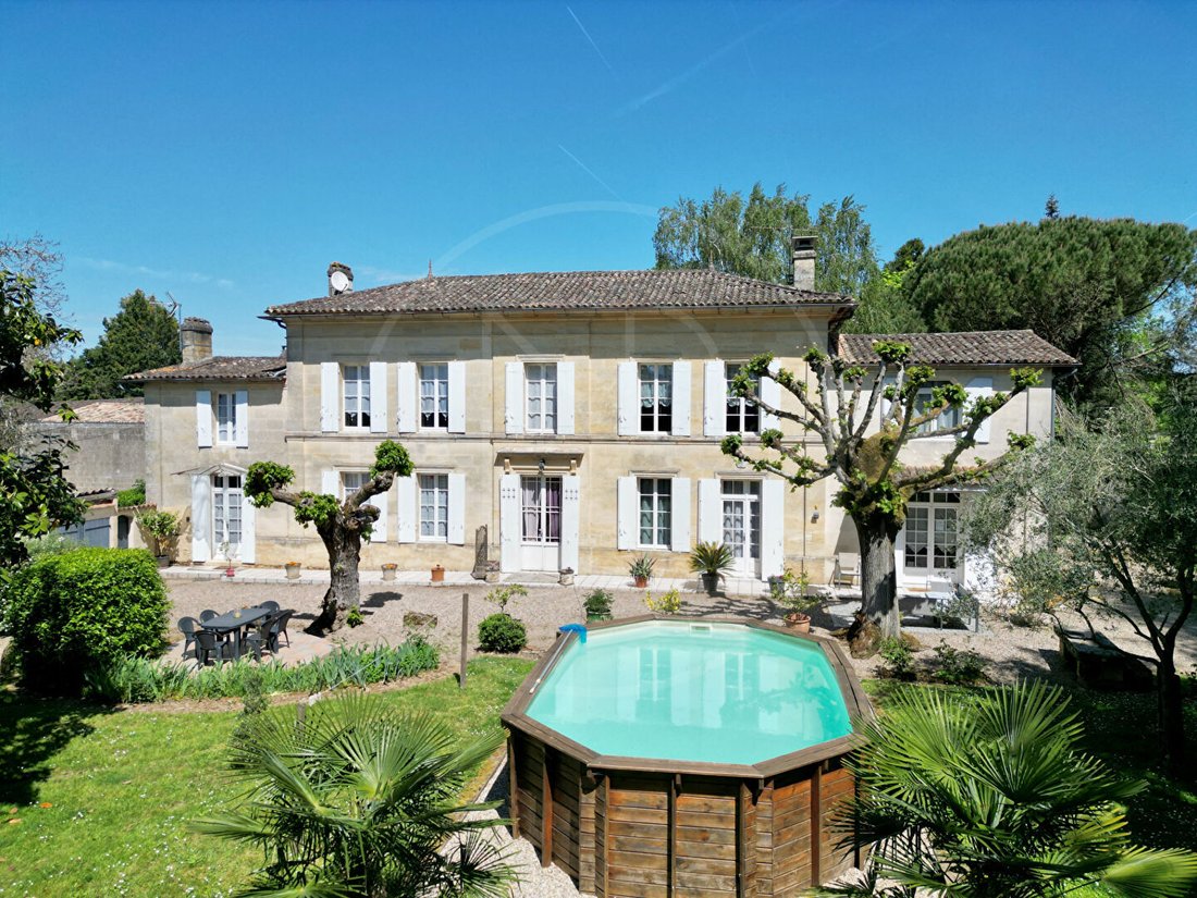 Villa in Saint-Émilion, Nouvelle-Aquitaine, France 1 - 18009297