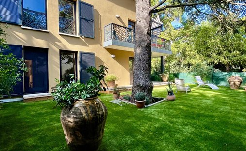 Apartment in Granettes-Jauberte-Sainte Anne, Aix-en-Provence, France 1