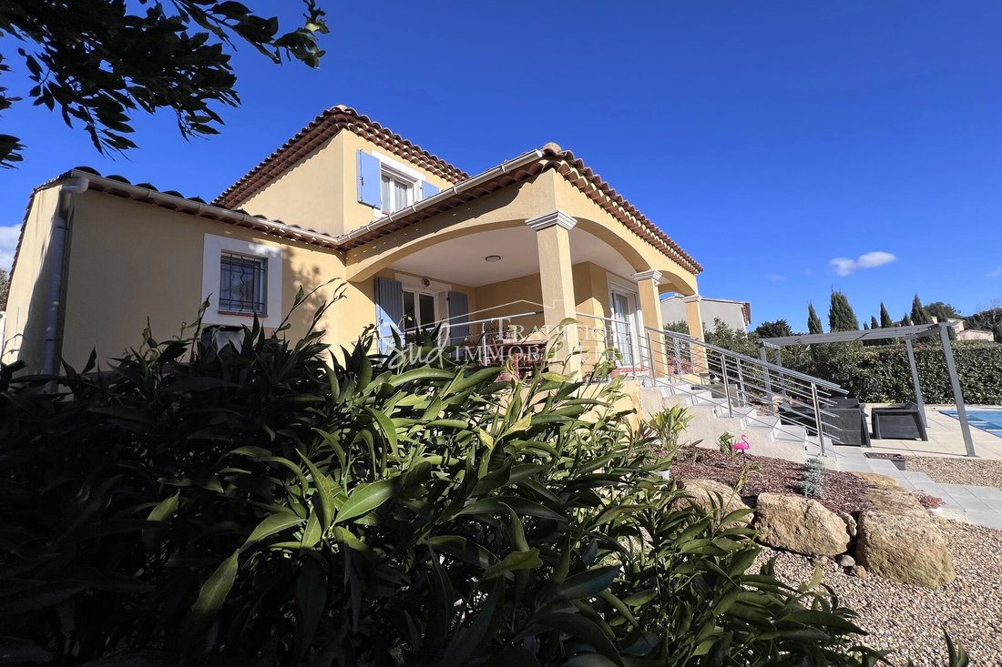Villa in Maussane-les-Alpilles, Provence-Alpes-Côte d'Azur, France 1 - 17842092