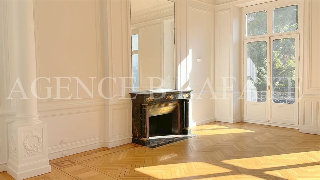 Apartment in Hôtel de Ville-Quinconce-Saint Seurin-Fondaudège, Bordeaux, France 1 - 18008540