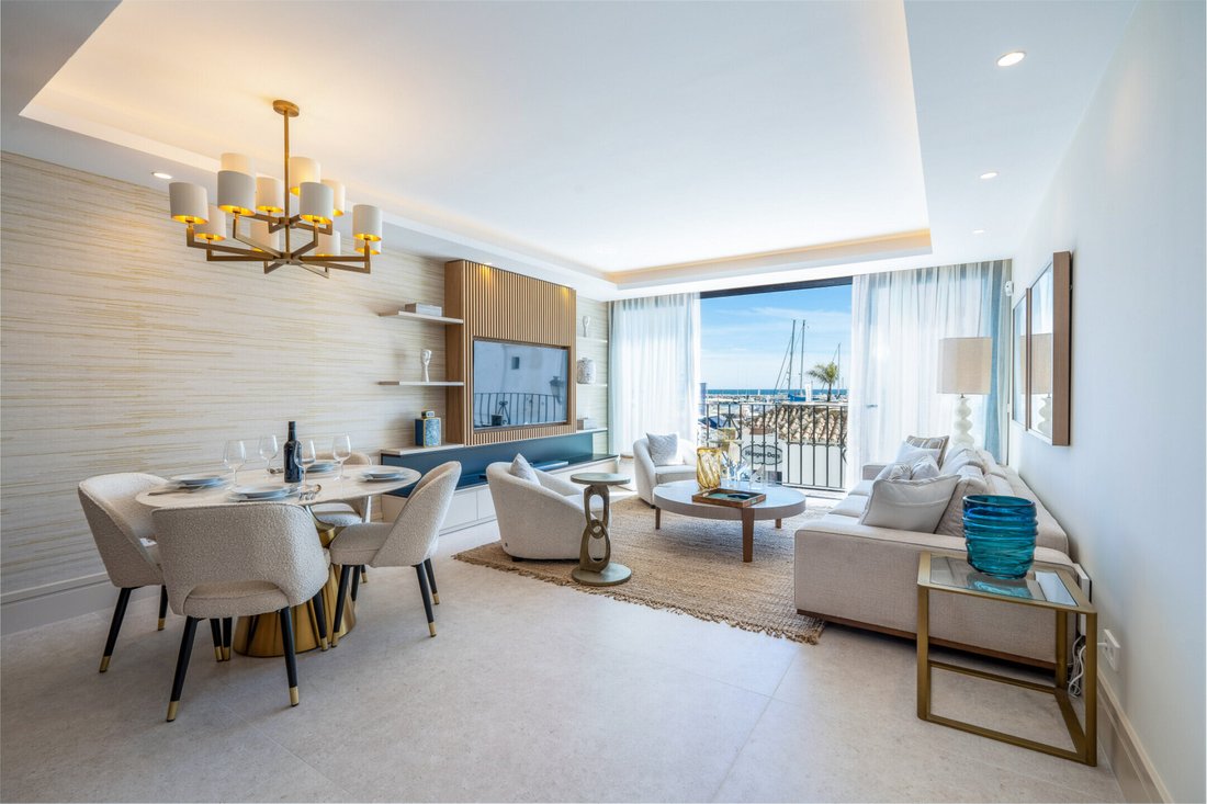 Apartment in Puerto Banus, Marbella, Spain 1 - 18007985