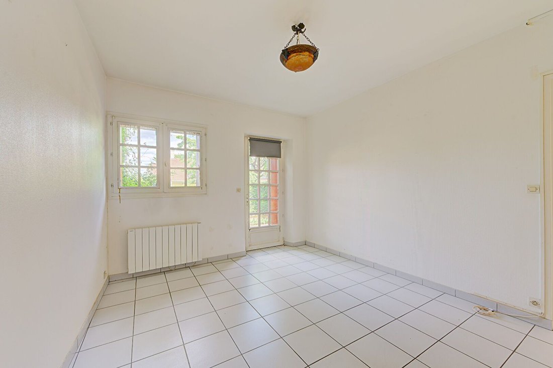 House in Aigremont, Ile-de-France, France 5 - 18005901