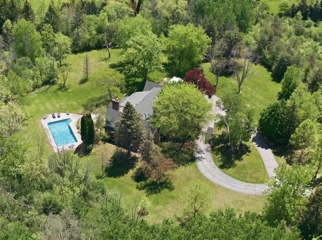 House in Fox Point, Wisconsin, United States 1 - 18004642