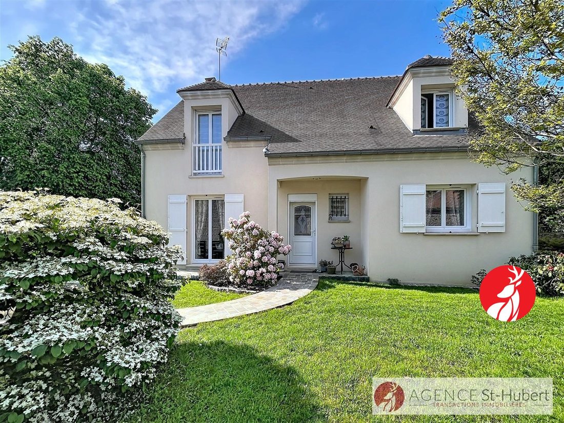 House in Barbizon, Ile-de-France, France 1 - 17885854