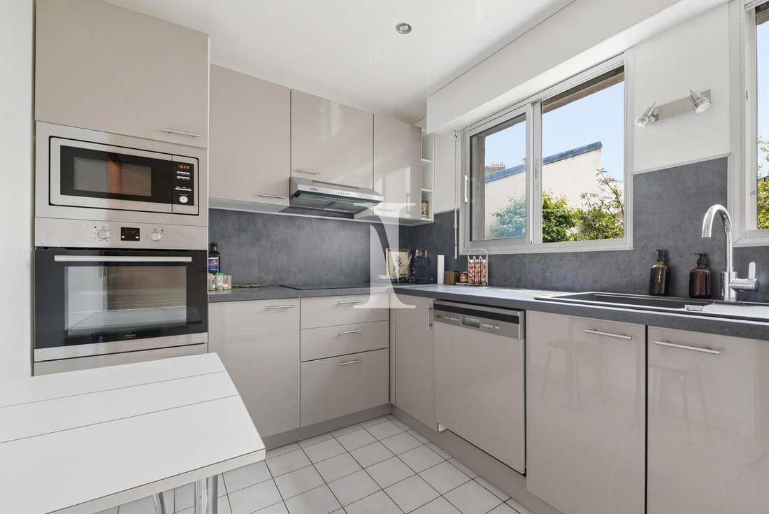 Appartement à Perouses, Paris, Île-de-France 5 - 18012121