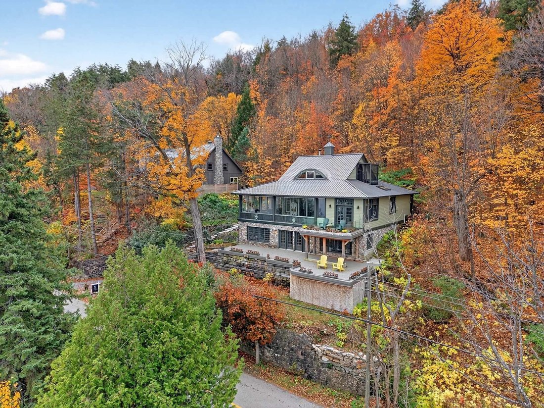 House in Chelsea, Quebec, Canada 4 - 18012086