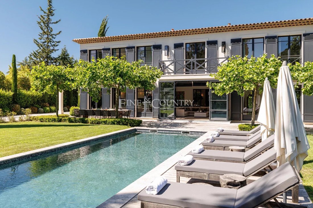 Villa in Mougins, Provence-Alpes-Côte d'Azur, France 3 - 18009727