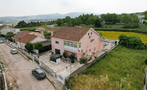 Villa in Santo Antão do Tojal, Lisbon, Portugal 1