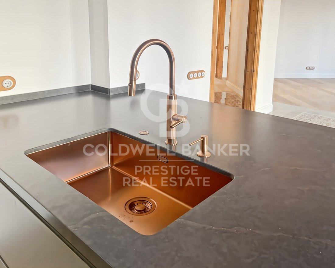 Appartamento a Eixample, Barcellona, Spagna 5 - 16973473