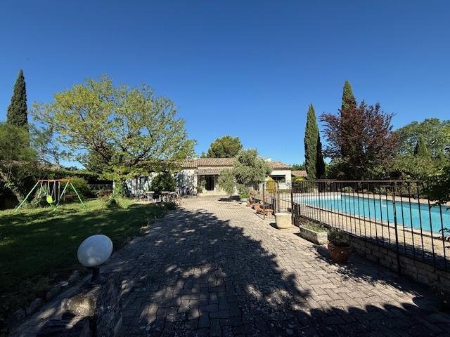 House in Lagnes, Provence-Alpes-Côte d'Azur, France 1 - 18006183