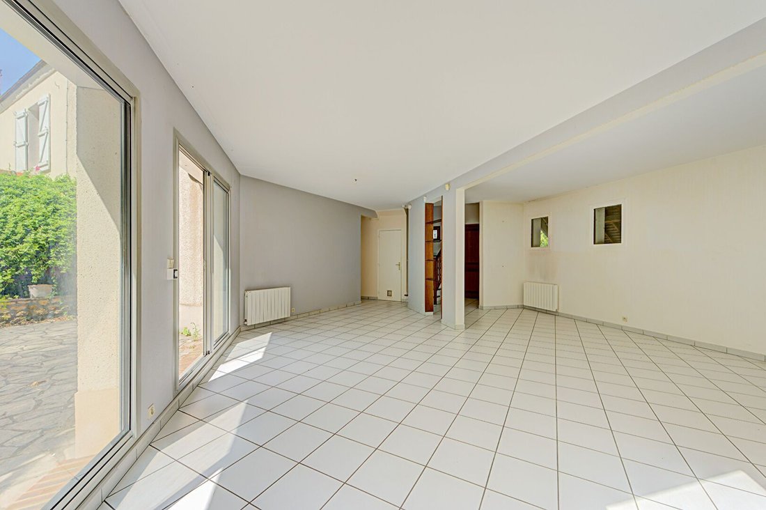 House in Aigremont, Ile-de-France, France 3 - 18005901