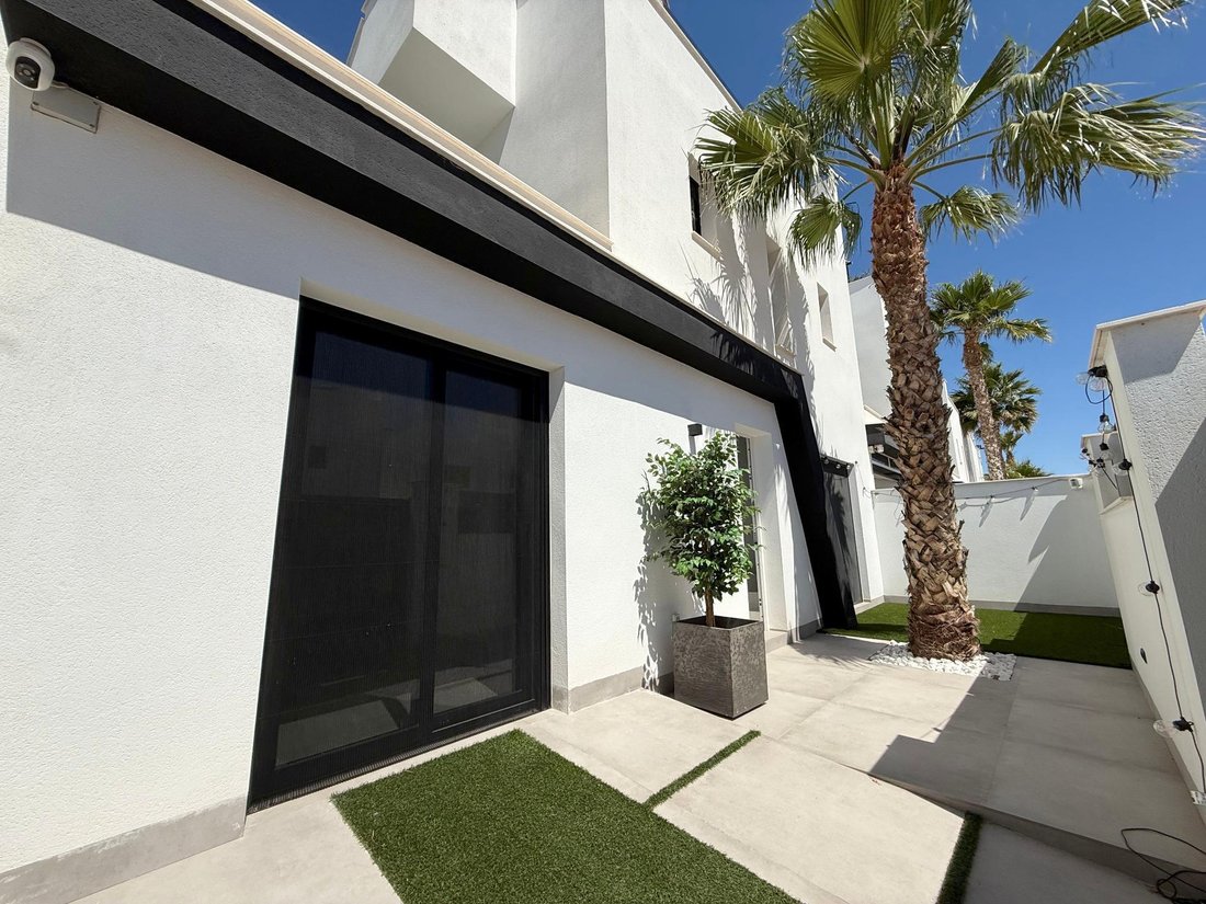Villa in Santiago de la Ribera, San Javier, Región de Murcia 2 - 18007570