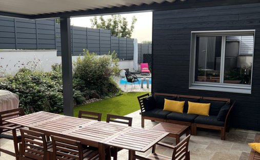 Maison à Carbon-Blanc, Nouvelle-Aquitaine, France 1