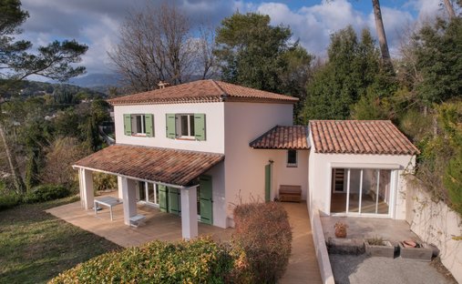 Villa in Centre du Village, La Colle-sur-Loup, France 1
