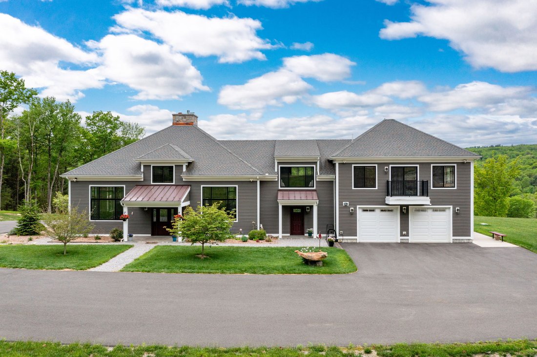 House in Torrington, Connecticut, United States 2 - 18007377