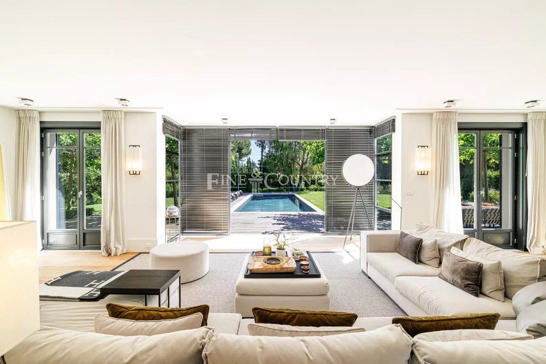 Villa in Mougins, Provence-Alpes-Côte d'Azur, France 5 - 18009727