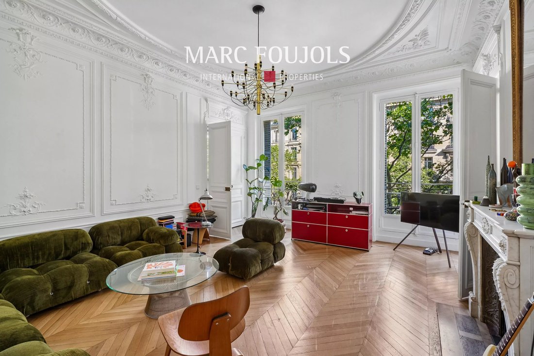 Apartment in Hoche-Friedland, Paris 8e Arrondissement, Paris 2 - 18006804