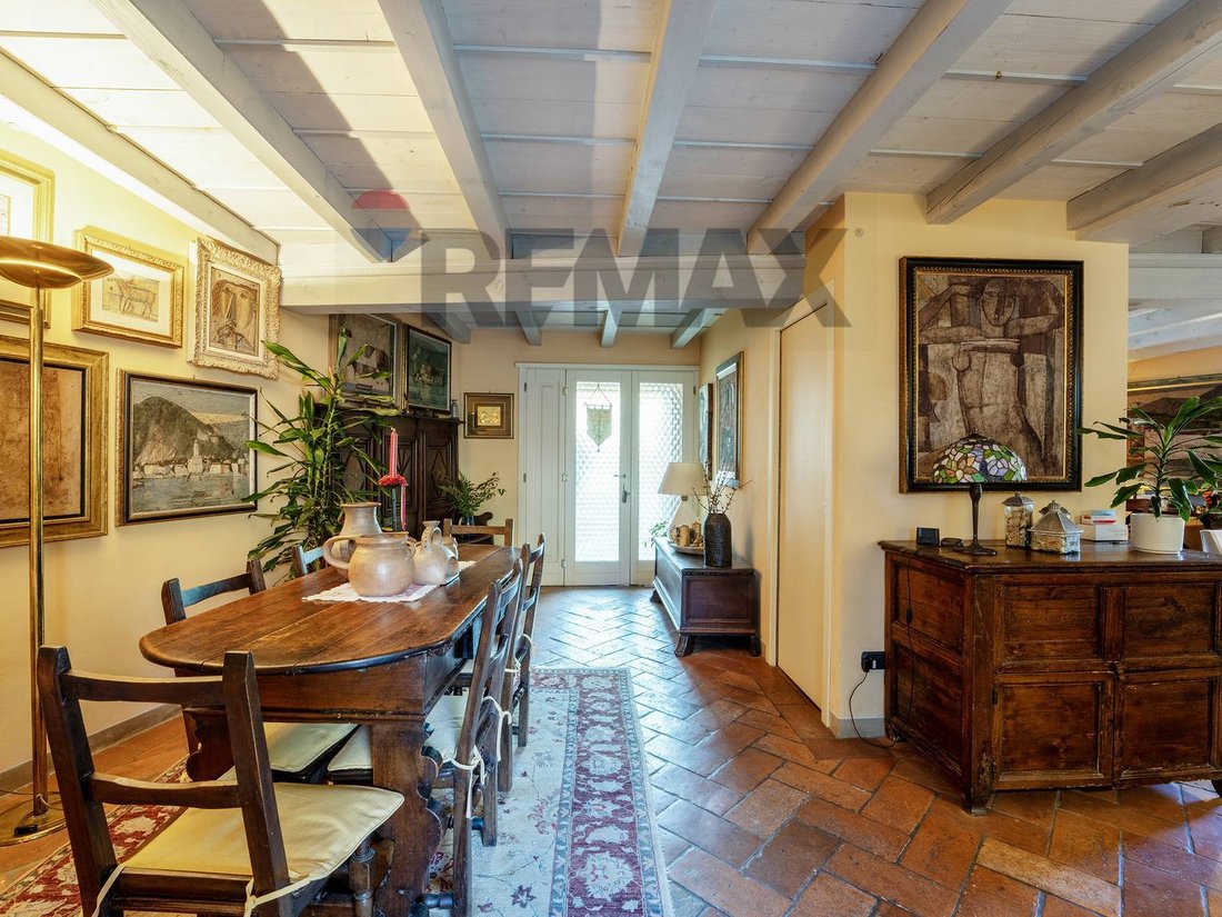 Villa in Verbania, Piedmont, Italy 3 - 18012035