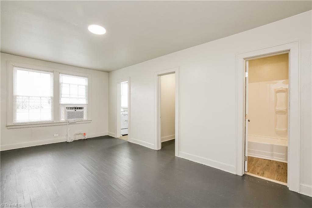 Apartment in Mount Airy, North Carolina, United States 5 - 18007693