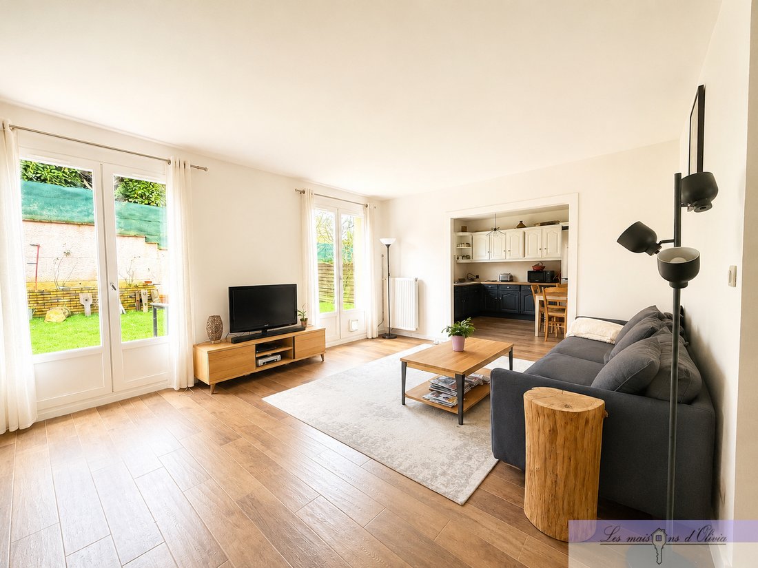 House in Sucy-en-Brie, Ile-de-France, France 2 - 17286978