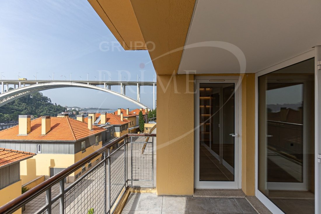 Apartment in Lordelo do Ouro e Massarelos, Porto District, Portugal 1 - 18010923
