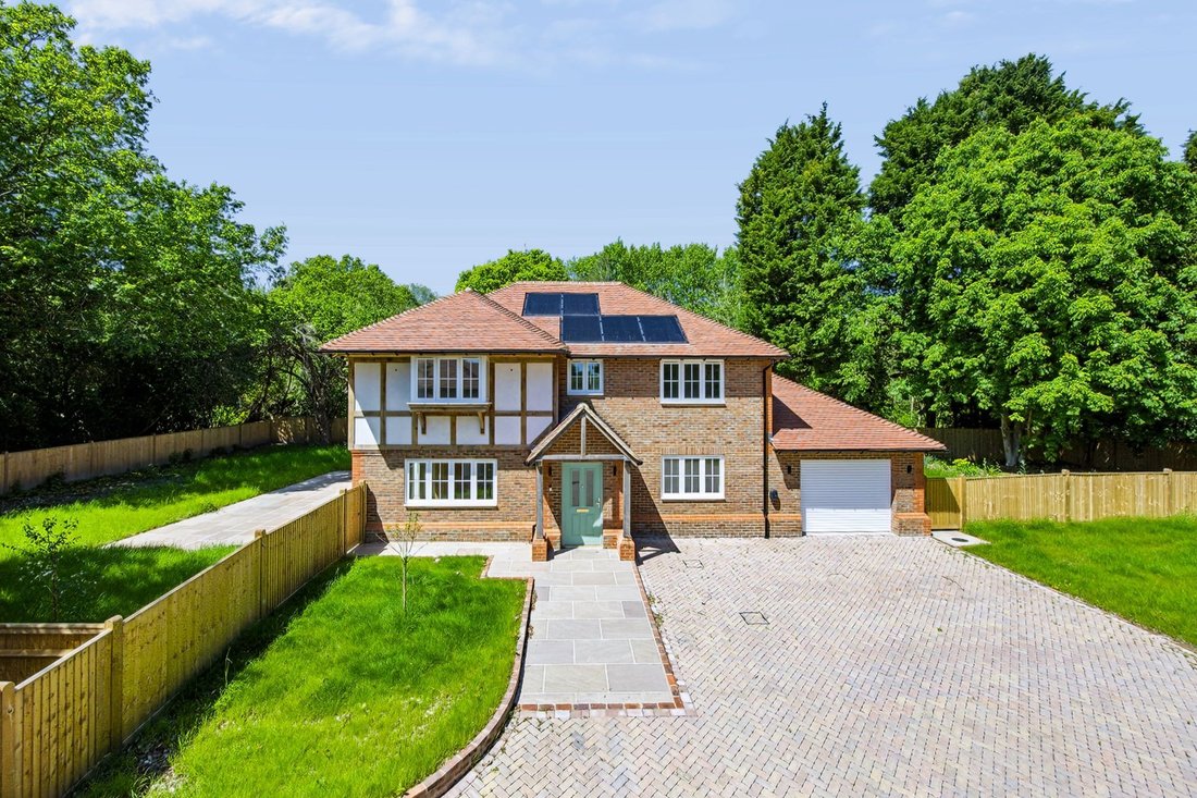 House in Fletching, England 1 - 18006230