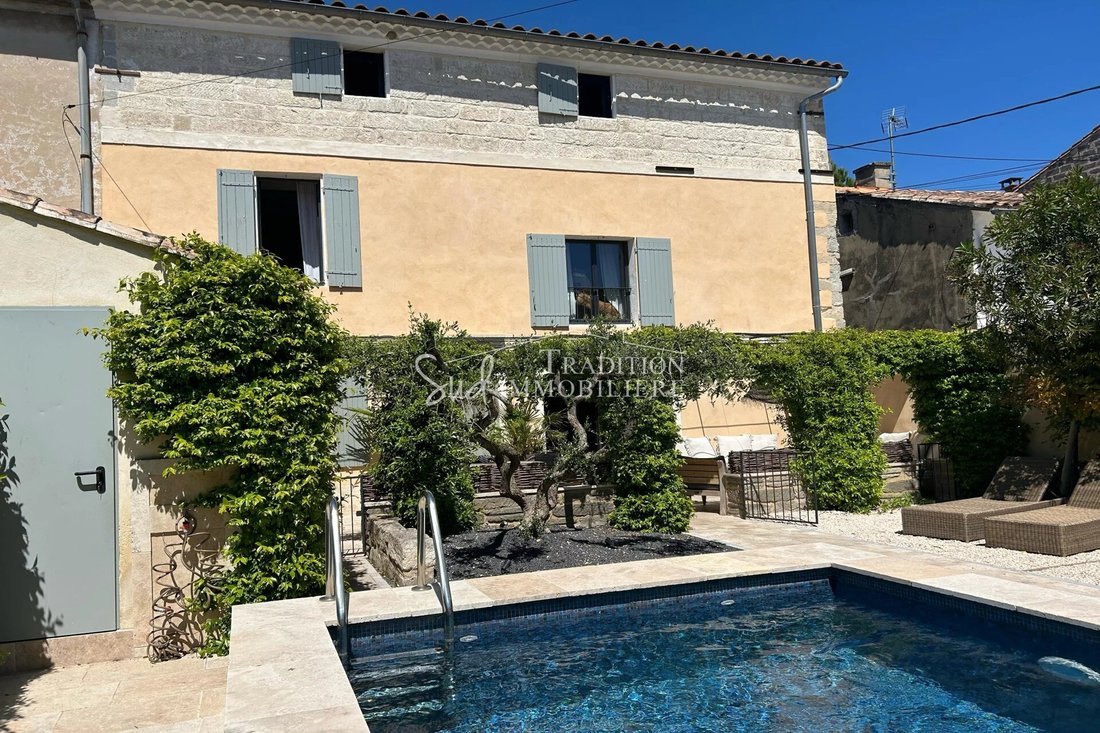 Villa in Saint-Rémy-de-Provence, Provence-Alpes-Côte d'Azur, France 1 - 17842077