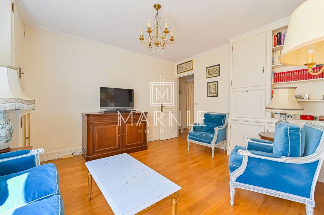 Apartment in Saint Lambert, Paris 15e Arrondissement, Paris 5 - 18008687