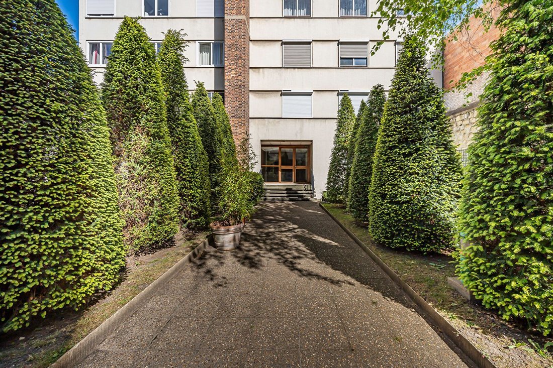 Apartment in Montrouge, Ile-de-France, France 5 - 18009504