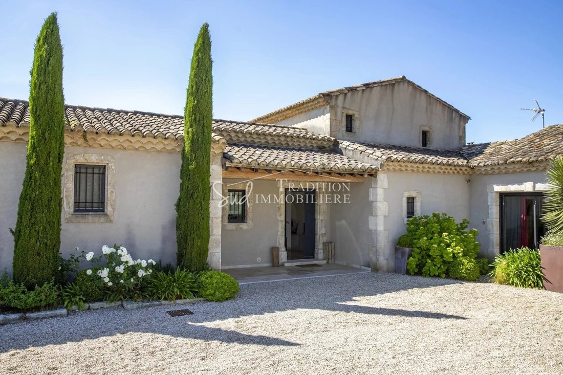 Villa in Paradou, Provence-Alpes-Côte d'Azur, France 5 - 17842080