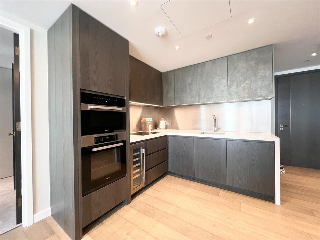 Apartment in New Covent Garden, Wandsworth (Greater London), England 3 - 18004827